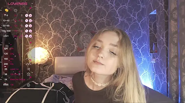 MiaMiaMeow webcam