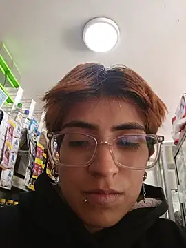 dangerousmuse live cam on StripChat