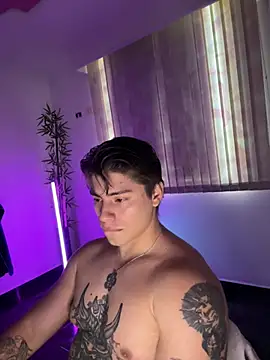 Giordano_Russo live cam on StripChat