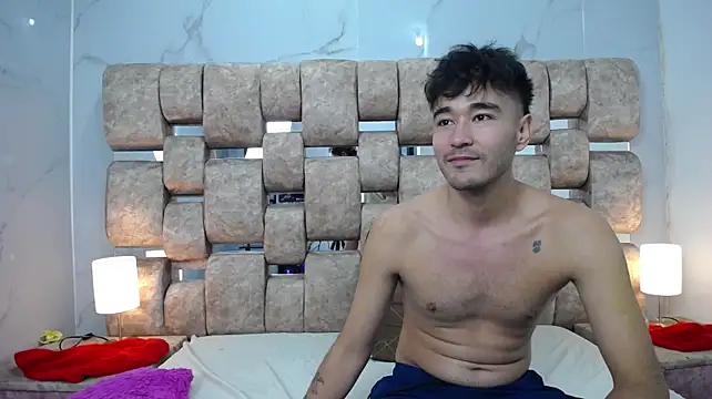 KathyAiden webcam