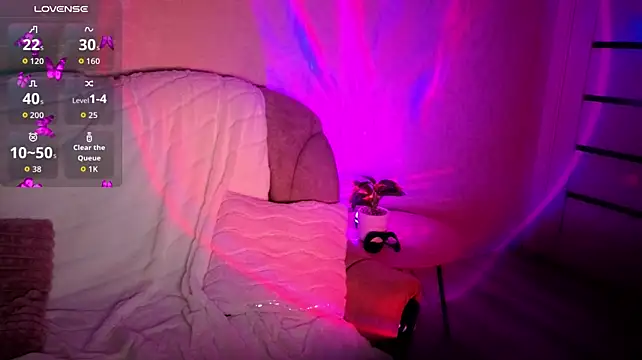 LilaRosewood webcam