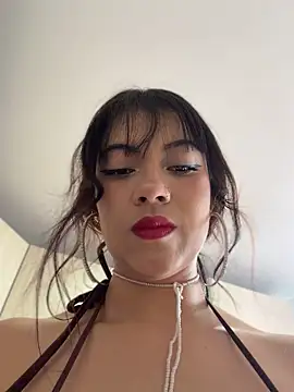 nefertitixo (F teen) - fingers fuck my pussy