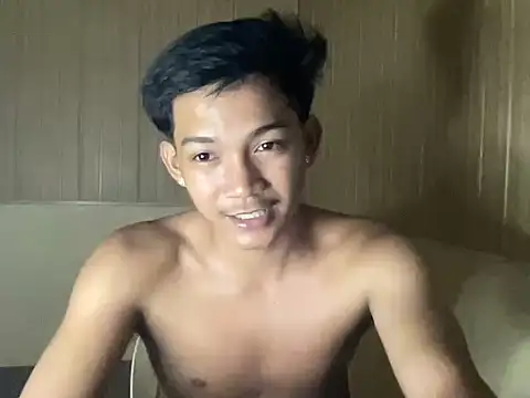 yourcumboy77 (M twink) - 4 DAYS NO CUM