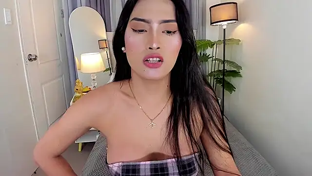 phenomenal_ivy (T young) - Newbie and Lets Play Good