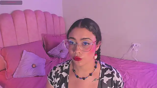 antonelllepiercee webcam