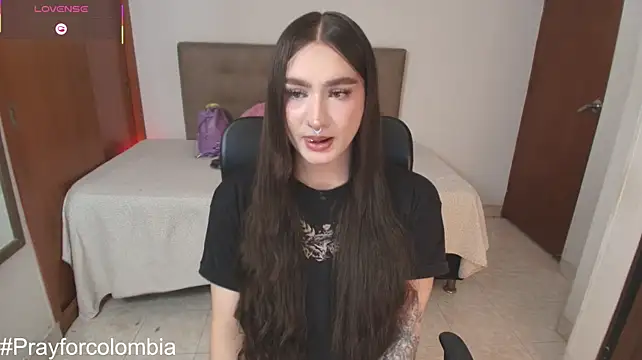 Miley_Baker webcam