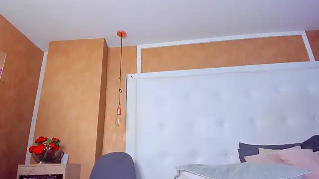 _evamilf_ webcam