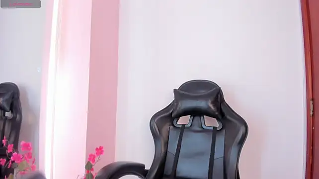 PauliinaBelle_ webcam