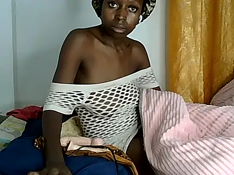 Petite_africa webcam