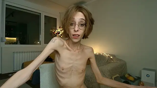 amber_quell_here webcam