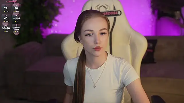 Ella_054 webcam