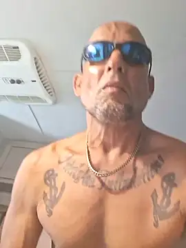 OGStud21 webcam