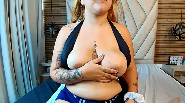 mia_delice14 webcam