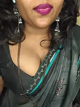 ur_love_kannada1 live cam on StripChat