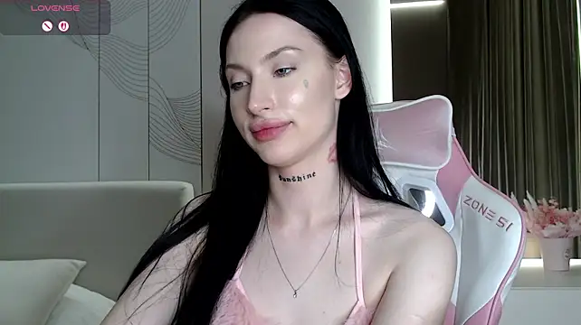 JenniferQueen11 webcam