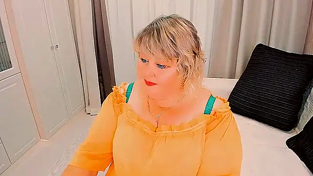 BIGTITSBBW webcam