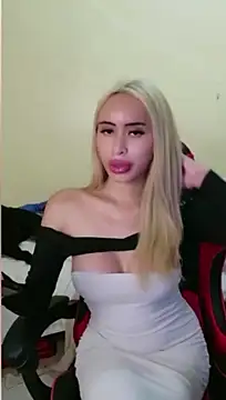 celest_yummy live cam on StripChat