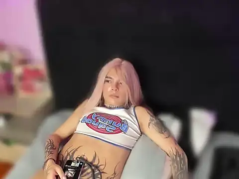 Makii_XOXO live cam on StripChat