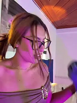 MarylinBennet live cam on StripChat