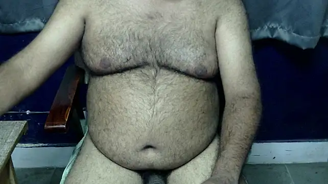 hairysubcub_70 live cam on StripChat