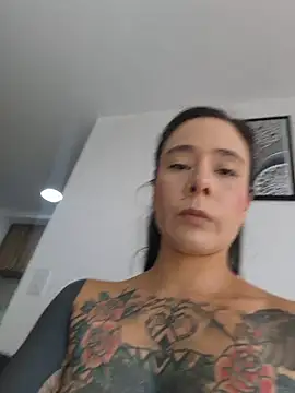 VeronicaTonu webcam