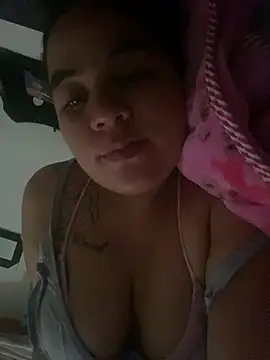 laura1999love webcam