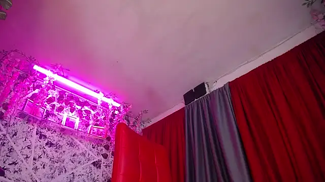 hornytsblonde webcam