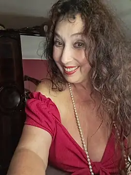 GypsyEsmeralda Live Webcam on Stripchat