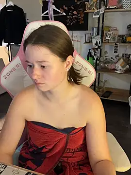 sweetest_pie live cam on StripChat