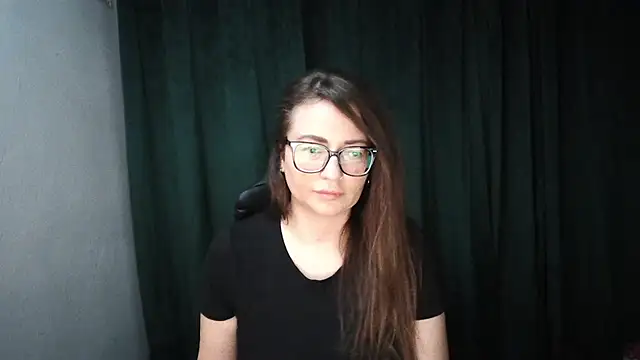 NoraMilf live cam on StripChat