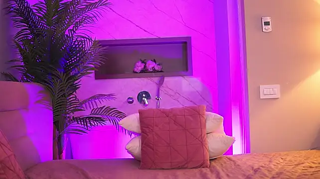 BiancaCain webcam