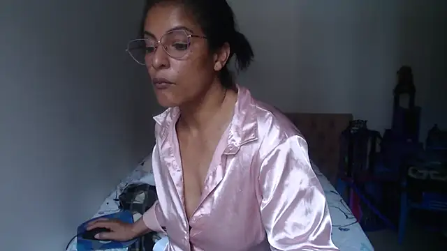 kateleyagrey webcam