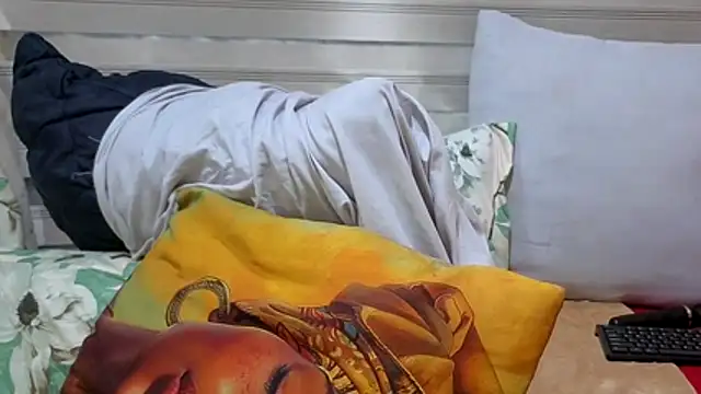 Foxybrownxx1 webcam