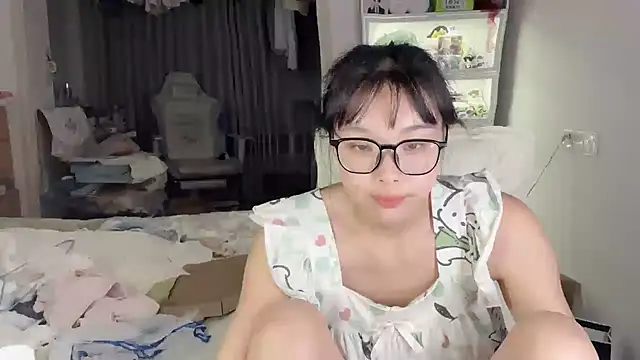 Akong11 live cam on StripChat