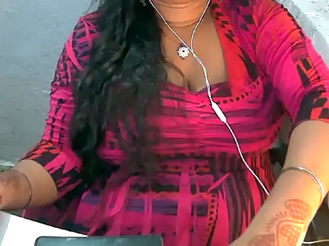 Saniya_K2 webcam