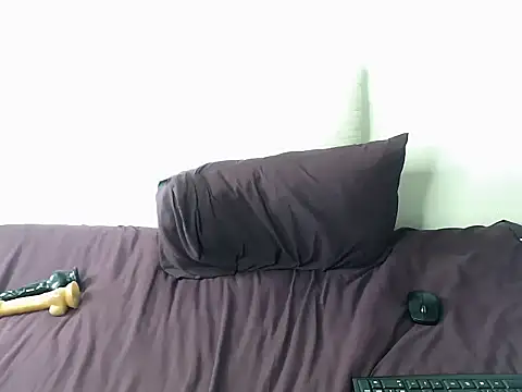 Sexylips1x live cam on StripChat