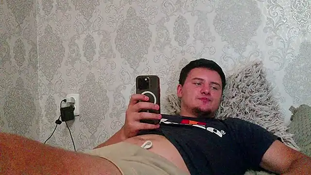 miki_lav1 webcam