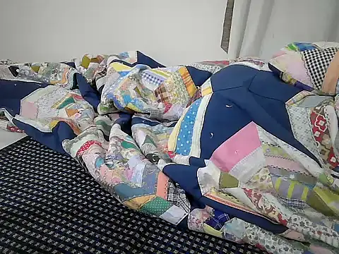 Ambitious_ live cam on StripChat