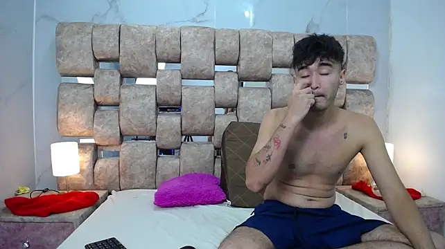 KathyAiden webcam