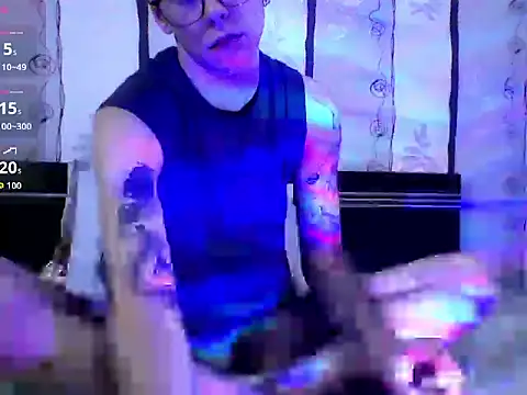 VelvetChaosSoul webcam