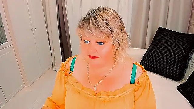 BIGTITSBBW webcam