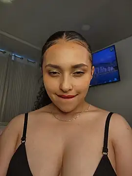 lucy_marin (F young) - bouncing ass in your face