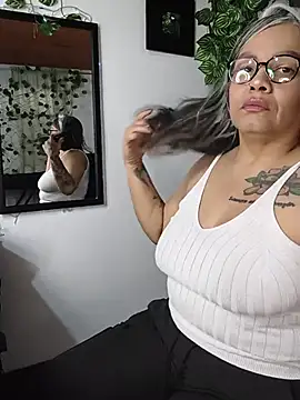 Luciana_gh live sex cam