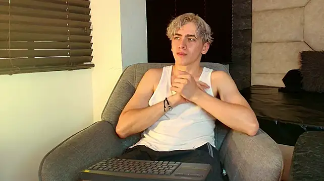 Tyler_Mcrey webcam