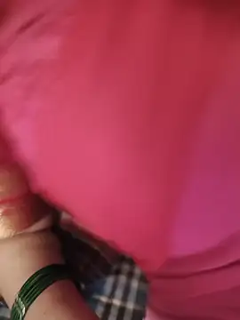lavanya_sexyy (F milf) - Peticot with bra