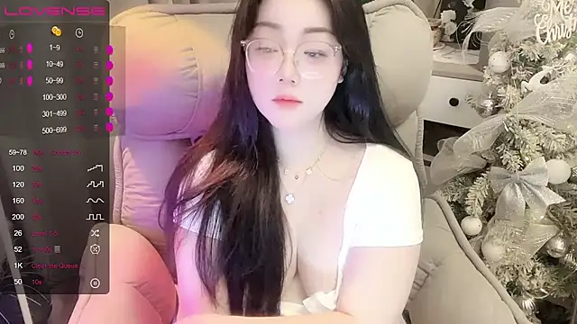 Monica-666888- webcam