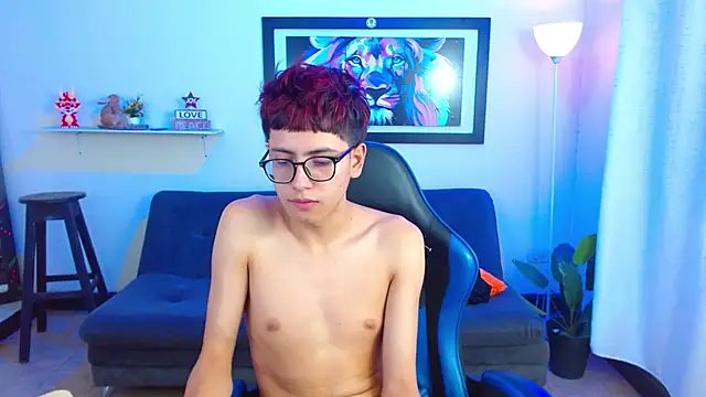 alexcum_18