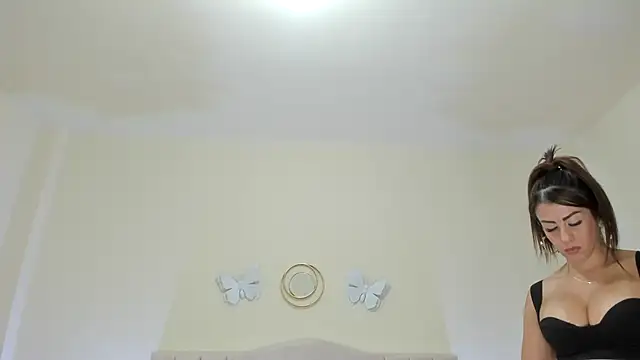 Valeria_Cruz83 webcam
