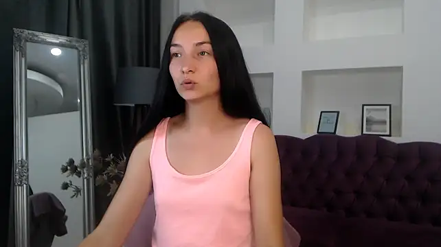 Yr_Shy_Bae webcam