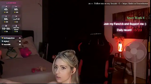 Lisaonthemoon webcam